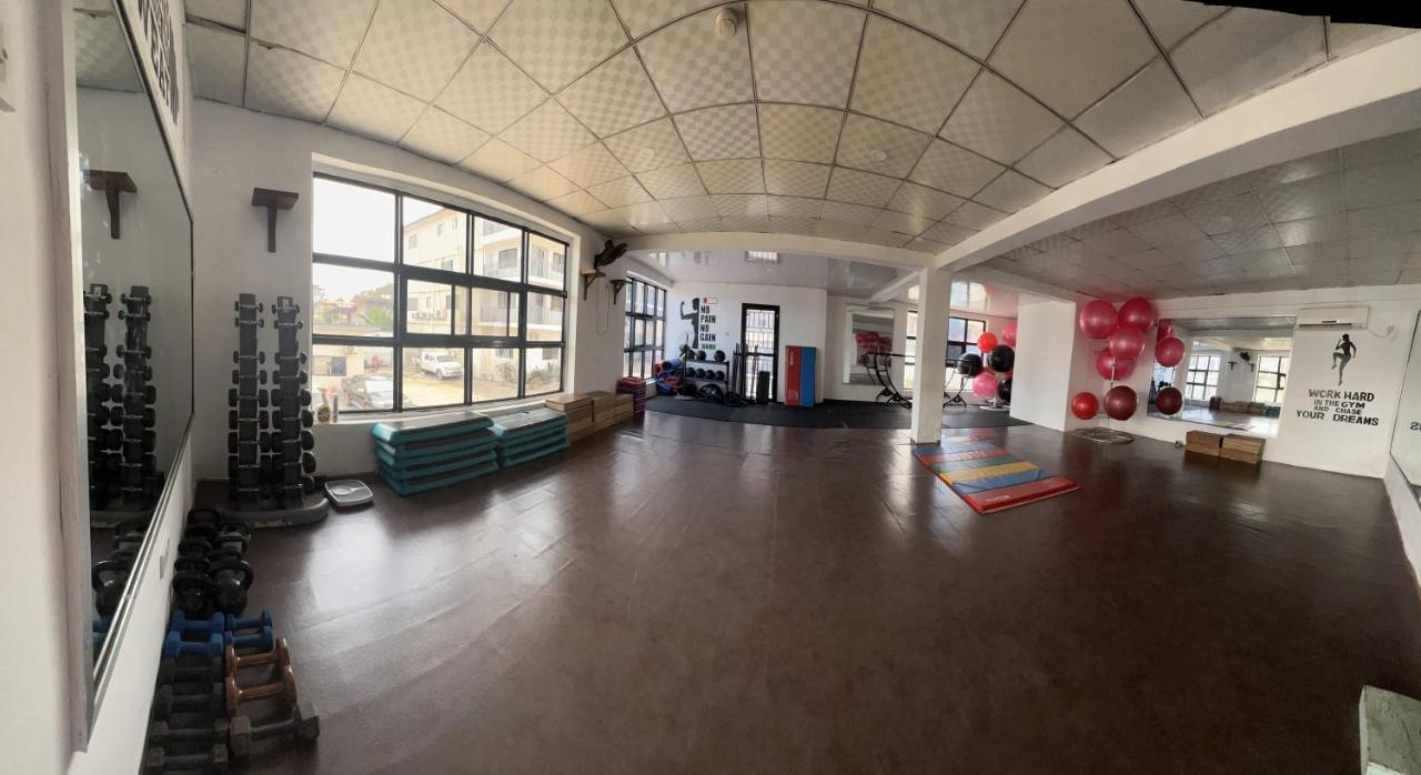 Sky Inn Hotel Фрийтаун Екстериор снимка