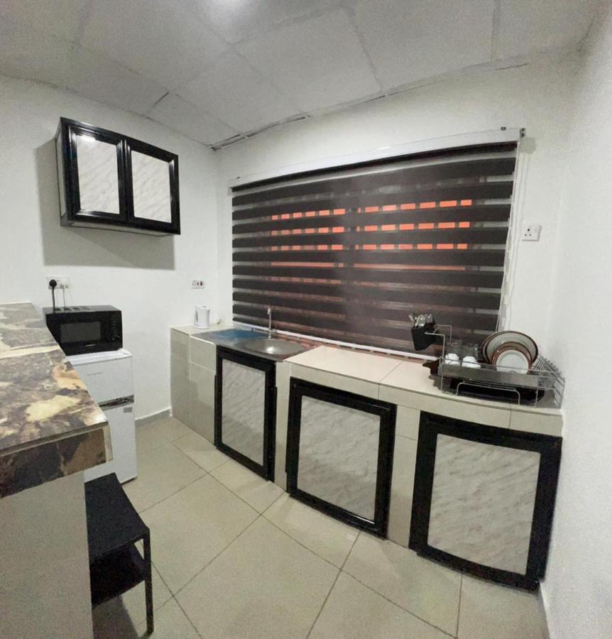Sky Inn Hotel Фрийтаун Екстериор снимка
