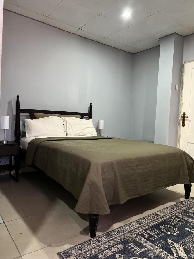 Sky Inn Hotel Фрийтаун Екстериор снимка